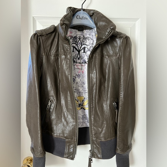 Attentive Mackage Aritzia Bomber Leather Jacket Size: Small - Picture 1 of 8